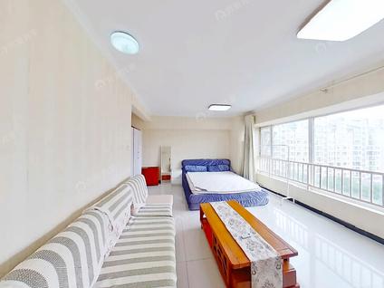 北京长城国际1室1厅56.27平低楼层/共19层