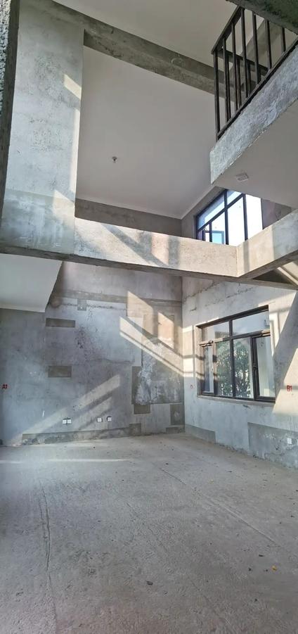 北京锦艺伊顿小镇4室3厅227平低楼层/共1层