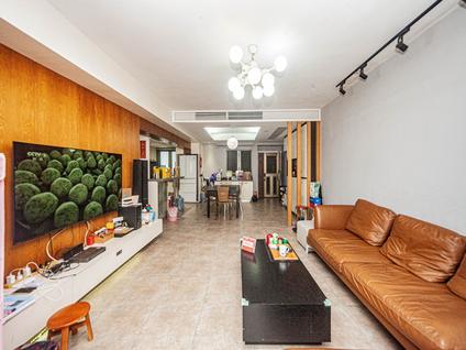 北京东海花园4室2厅138.21平中楼层/共18层