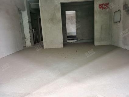 江门财富海景4室2厅137.5平低楼层/共3层