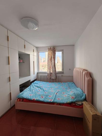 北京亚麻小区2室1厅57平中楼层/共6层