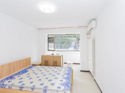 北京贵园南里(丙区)1室1厅59.88平低楼层/共6层