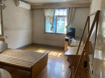 上海淀湖新村2室1厅65平中楼层/共5层