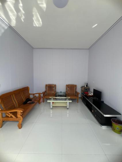 天津新安西里2室2厅144平低楼层/共1层