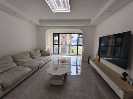 北京满江华府4室2厅142.63平中楼层/共18层