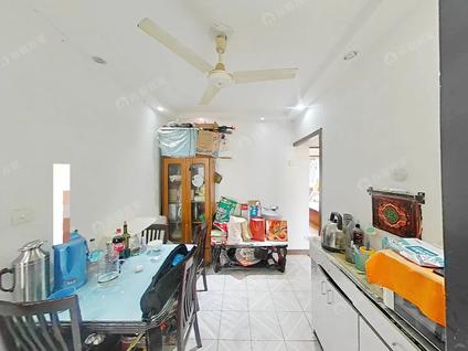 上海文汇小区(南区)2室1厅55.56平高楼层/共6层