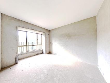 北京世纪城国际公馆(四期)4室2厅126平低楼层/共18层