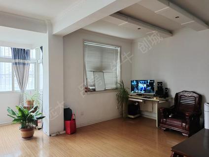 北京环宇银河绿苑南区4室3厅122平高楼层/共6层