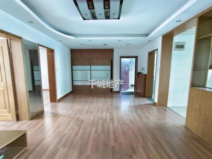 北京腾泰雅苑2室2厅97.68平低楼层/共6层