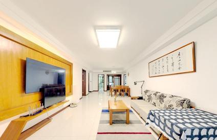 南京五矿九玺台4室2厅137.52平低楼层/共8层