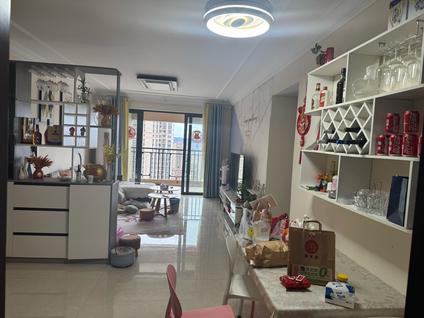 梧州恒大山水城3室2厅125平高楼层/共32层