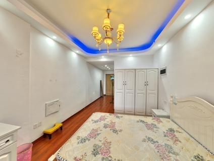 北京明发财富中心1室1厅41.87平低楼层/共33层