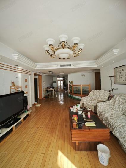 北京瑞士家园3室2厅158平中楼层/共7层