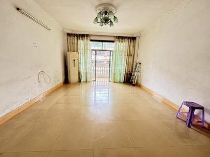 珠海龙珠花园3室2厅114.83平高楼层/共8层