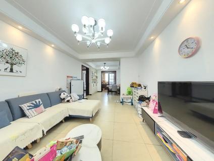 武汉融创观澜壹号3室1厅113.3平低楼层/共34层