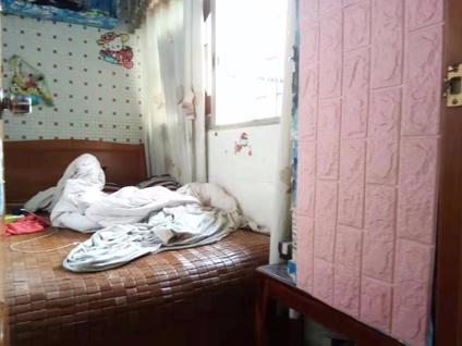 江门环市中路3室2厅83平高楼层/共8层