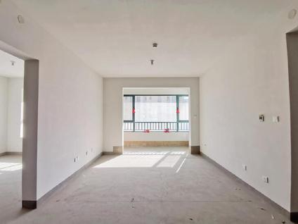 济南绿地IFC中央公馆B9地块3室2厅127.52平高楼层/共17层