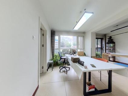 北京中海观园B区3室2厅135.54平低楼层/共33层