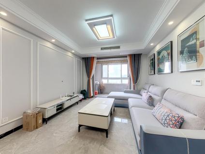 北京申花名都3室2厅108.67平低楼层/共28层