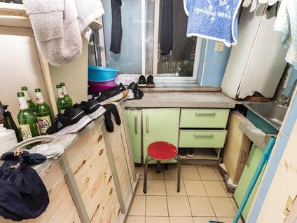 北京万寿寺北里2室1厅47.6平低楼层/共5层