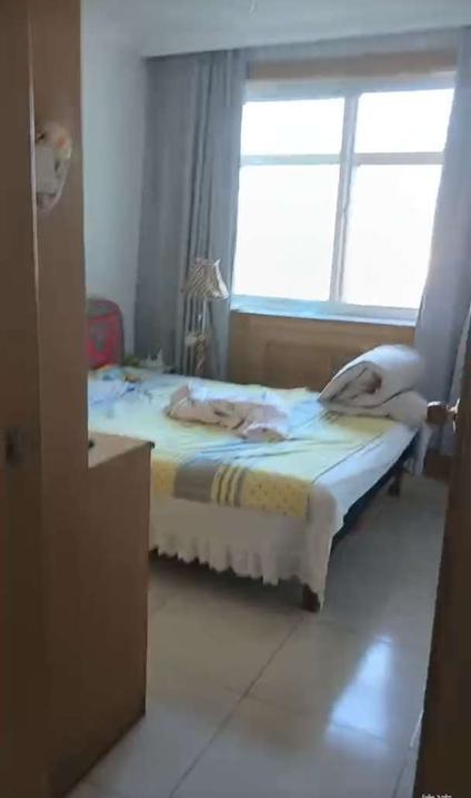 北京外运小区2室2厅82平高楼层/共6层