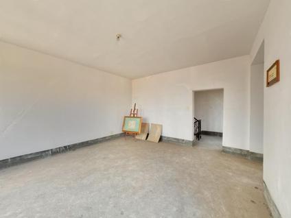 北京堤亚纳湾5室3厅201.09平中楼层/共4层