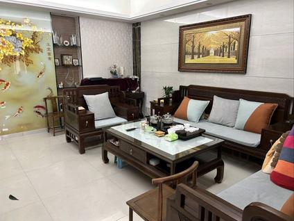 北京天华美地4室2厅139平低楼层/共18层