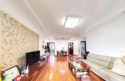 北京壹品华庭3室1厅136.98平低楼层/共18层