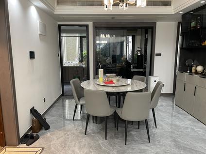 北京九里江湾4室2厅127平低楼层/共18层