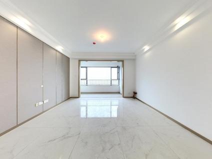 北京鲁商中央公馆3室2厅139平中楼层/共18层