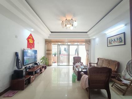 北京桂圆一区4室2厅130.83平低楼层/共9层