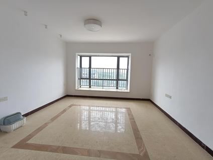 北京长盈花园3室2厅111平低楼层/共17层