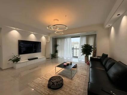 北京华润广场3室2厅100平低楼层/共18层