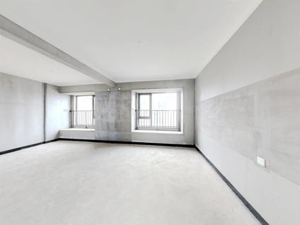 株洲建发央著4室2厅142平高楼层/共32层