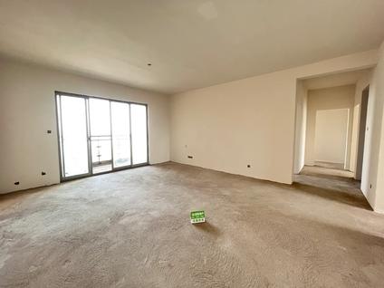 北京滨江阳光4室2厅172平高楼层/共17层