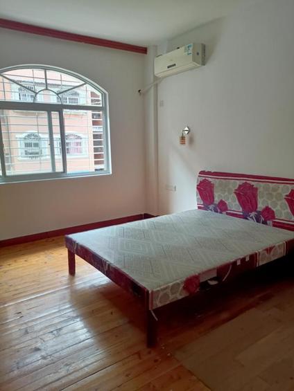 北京鑫桥花园3室2厅120平中楼层/共7层