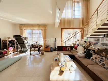 北京鸿鑫佳园4室2厅202.57平高楼层/共7层