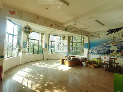 北京湖畔新村9室2厅2200平低楼层/共4层