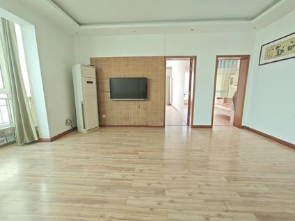 北京嘉日花园3室2厅135平高楼层/共17层