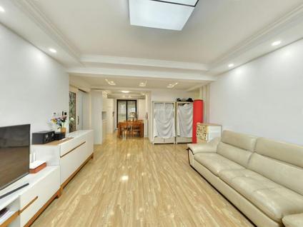 北京福侬庄园3室2厅132平低楼层/共11层