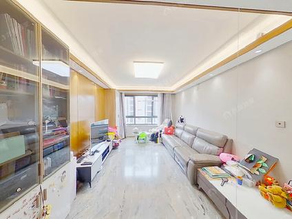 北京中海寰宇天下(景山府)3室2厅124.4平低楼层/共26层