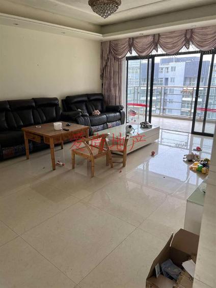 北京华达凯旋城4室2厅156平中楼层/共28层
