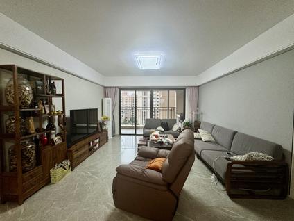 江门保利西海岸5室2厅172平低楼层/共33层