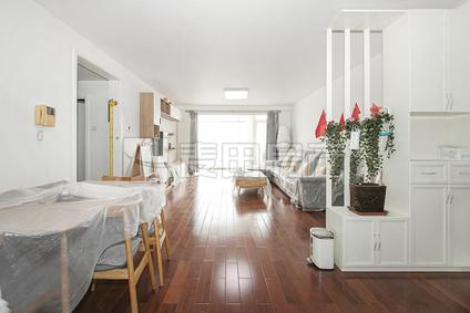 北京嘉铭桐城(C区)3室2厅135平中楼层/共28层