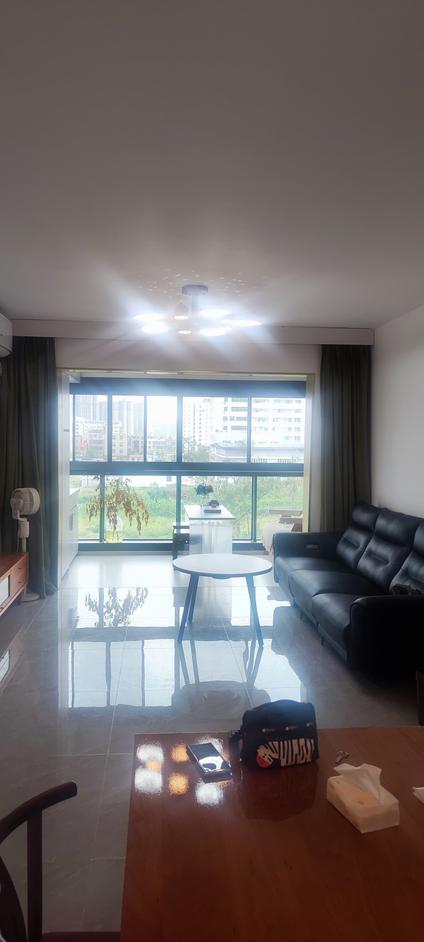 海口千江悦卓悦畔3室2厅104平中楼层/共14层