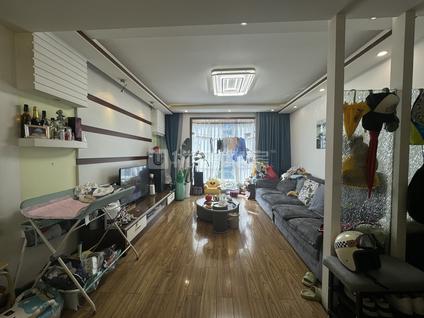 北京龙腾苑3室2厅102.52平低楼层/共6层