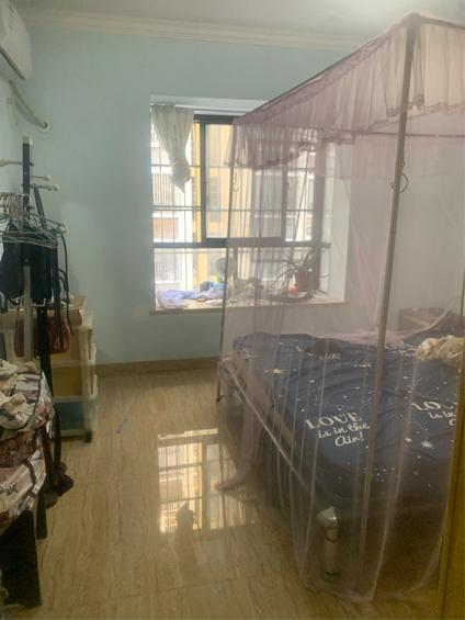 北京巨恒名都3室2厅110平低楼层/共18层