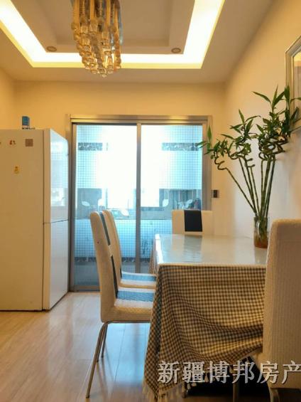 北京御园世家3室2厅114.72平中楼层/共18层