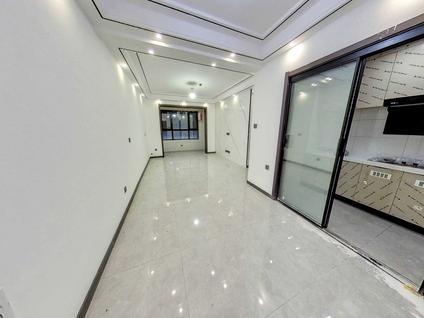 北京中梁首府3室2厅112.37平低楼层/共32层