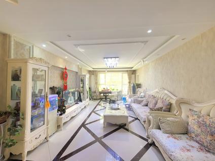 北京海宏一号C区3室2厅147平低楼层/共28层